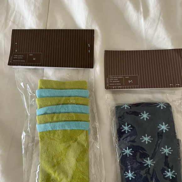 NWT girls socks! - Picture 2 of 2